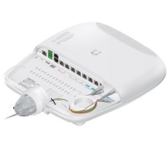 Ubiquiti EdgePoint  EP-R8,  WISP router, 8-port (8x RJ-45 + 2x SFP)