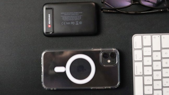 POUZDRO SWISSTEN CLEAR JELLY MagStick PRO APPLE IPHONE 17 PRO MAX TRANSPARENTNÍ