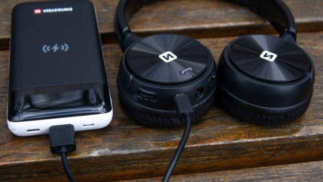 BLUETOOTH STEREO SLUCHÁTKA SWISSTEN TRIX ČERNÁ