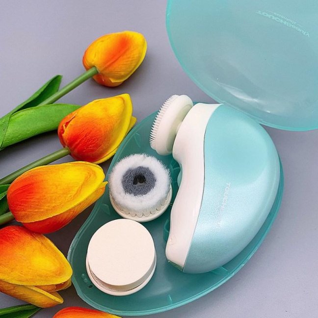 TOUCHBeauty 1387A Čistící kartáč na pleť3v1 zelený