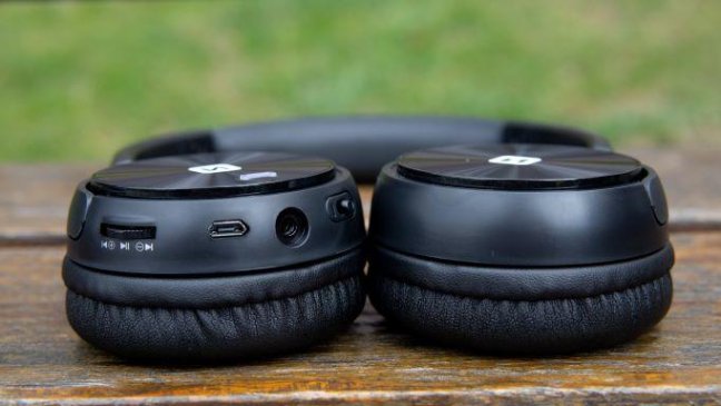 BLUETOOTH STEREO SLUCHÁTKA SWISSTEN TRIX ČERNÁ