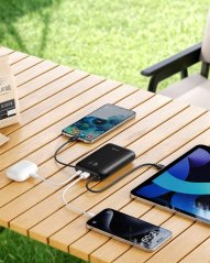 SWISSTEN POWER BANK VOLTBOX 35W 20000 mAh S INTEGROVANÝMI KABELY USB-C A LIGHTNING ČERNÁ