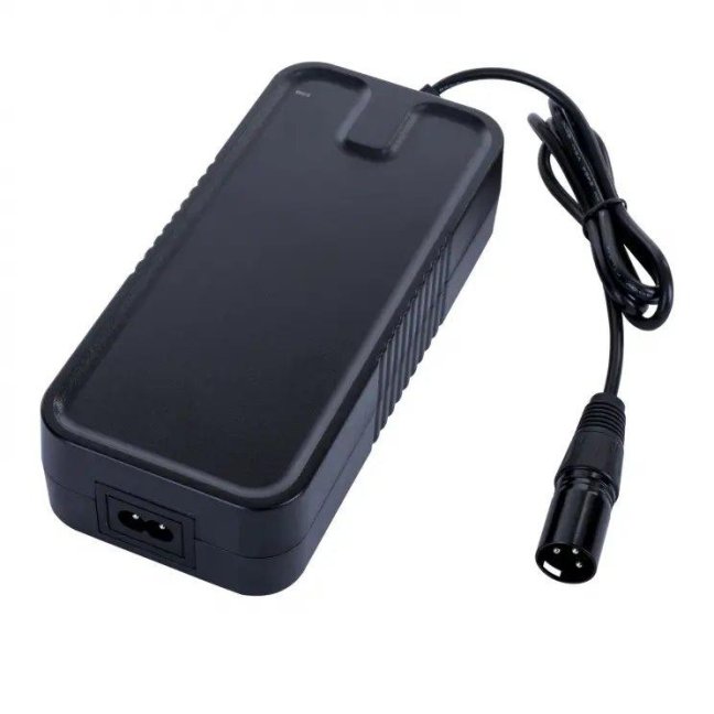 Akyga Napájecí zdroj 42V / 4A 168W Cannon XLR mužský